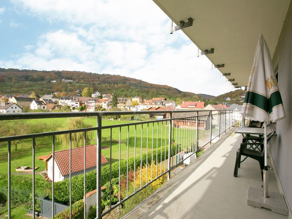 Spacious Apartment In Bollendorf In Nature Park Ngoại thất bức ảnh